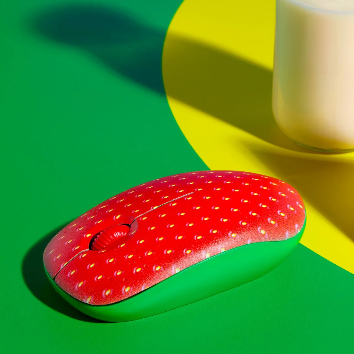 Very Berry Wireless Computer Mouse - Image 3